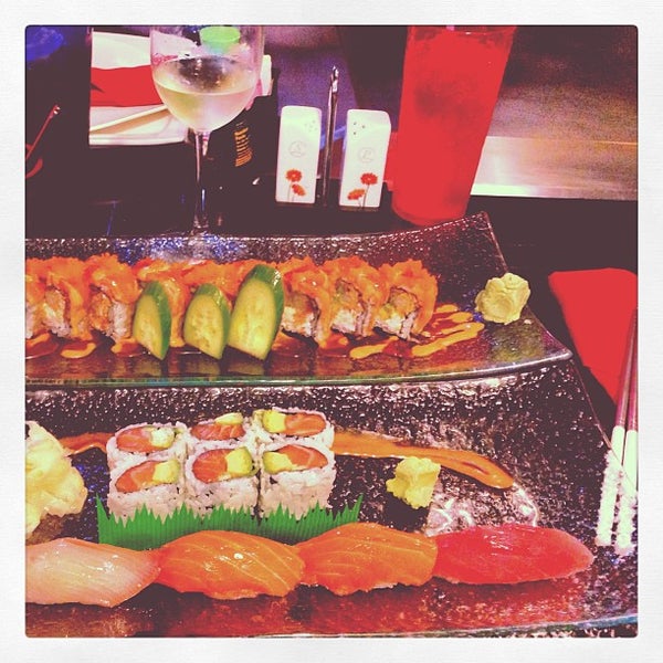 Mandolin Sushi & Steak House Central 3923 S 12th St