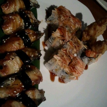 Photo taken at Fuji Steak &amp; Sushi Tennessee by E D. on 1/17/2013