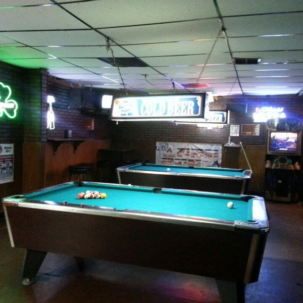 5/22/2013 tarihinde Nell I.ziyaretçi tarafından O’Kelley’s Sports Bar &amp; Grill'de çekilen fotoğraf