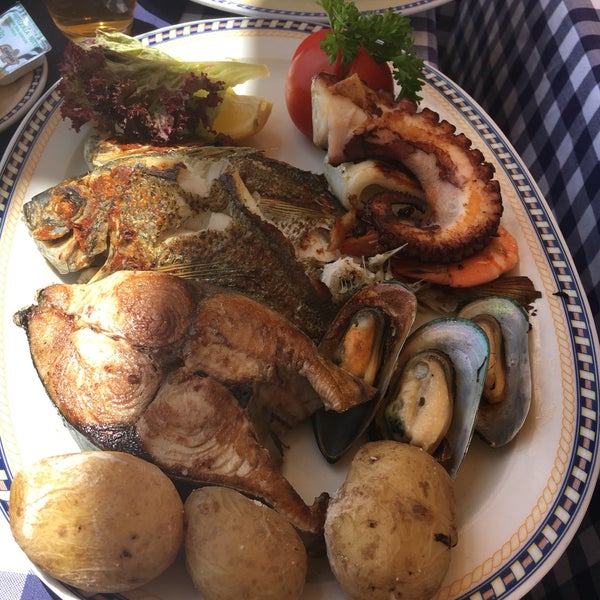 Loved it! Divine food with reasonable prices. Beautiful view, really nice service. Mixed grilled fish&seafood is worth to try and also canary style potatoes with mojo sauce...delicious! Huge portions.