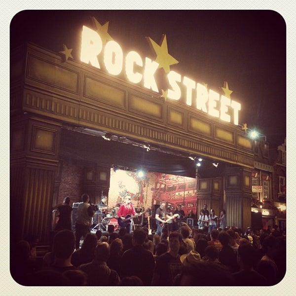 Foto tirada no(a) Rock Street por Alexandre M. em 9/21/2013