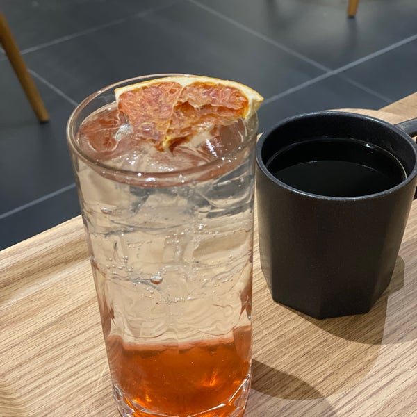 Cafe Comma Coffee Shop in 강남구