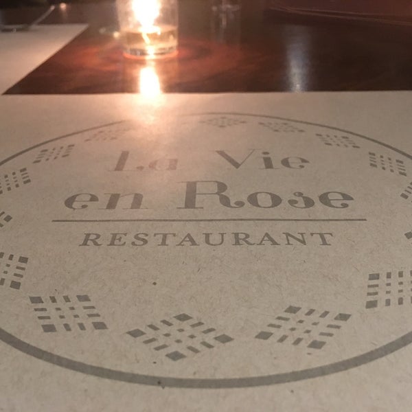 2/4/2017 tarihinde Daniela L.ziyaretçi tarafından Restaurant La Vie en Rose'de çekilen fotoğraf
