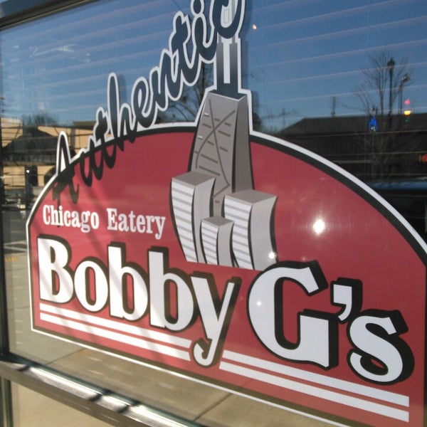3/8/2015 tarihinde Bianca L.ziyaretçi tarafından BobbyG&#39;s Chicago Eatery'de çekilen fotoğraf