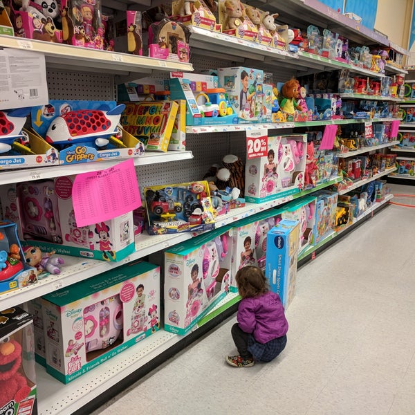 Toys"R"Us (Now Closed) Toy Store in San Jose