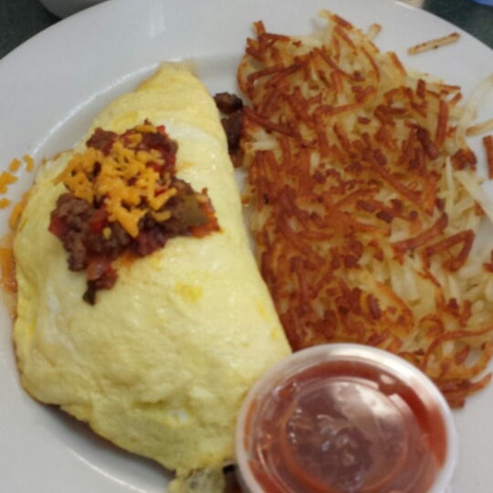 Photos at Shakers American Cafe Restaurant Diner in College Park