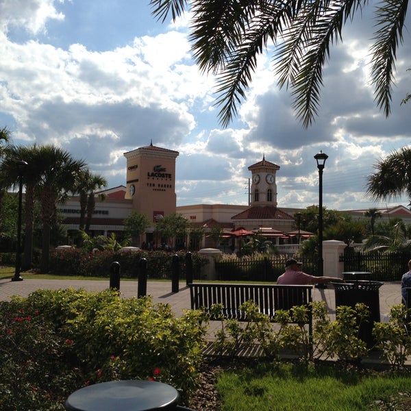 Florida, Orlando International Premium Outlets, Forever 21 face