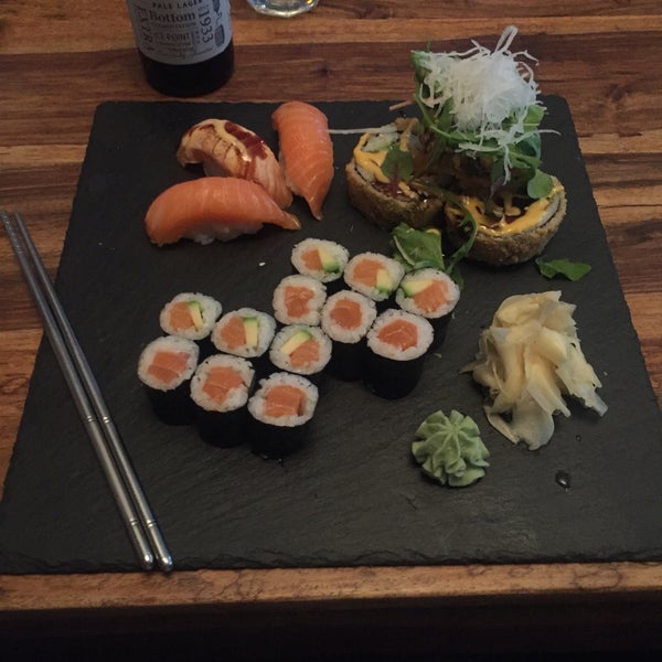 Salmon sushi menu is amazing here. Super fresh prepared and not pricy for the amount you they give you. Lovely interior and next to The East Side Gallery. 10/10 recommend