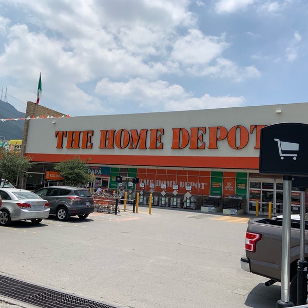 The Home Depot Av. Lázaro Cárdenas 2800