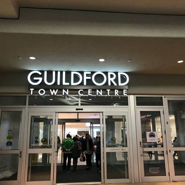 รูปภาพถ่ายที่ Guildford Town Centre โดย Dilara 🐰 เมื่อ 11/12/2018