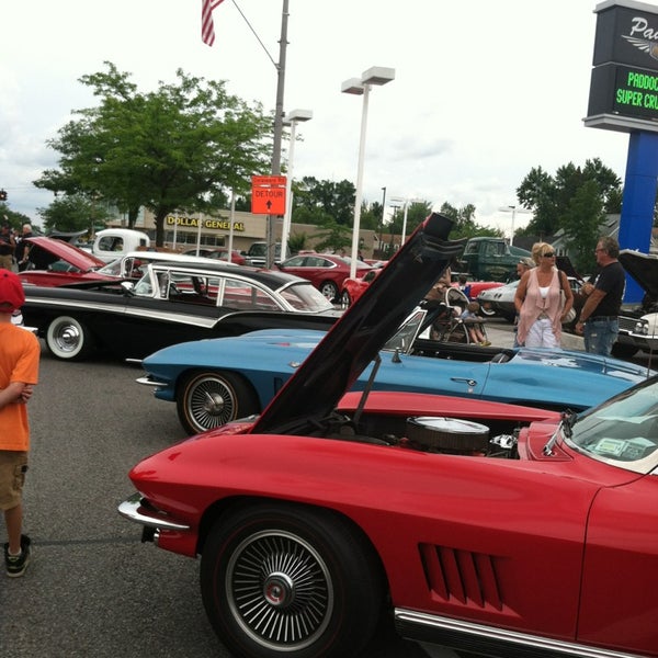 Paddock Chevrolet Car Dealership in Kenmore