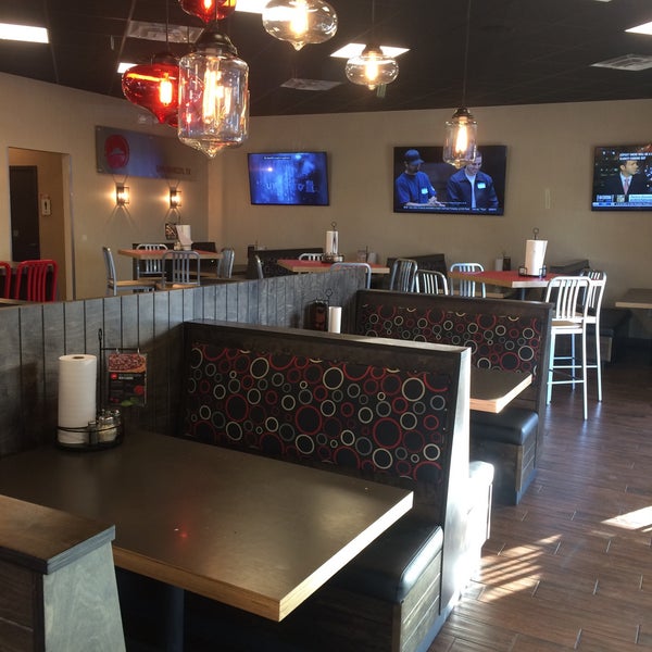 Pizza Hut Pizzeria in San Marcos