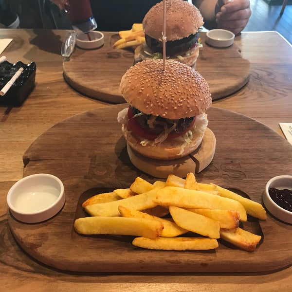 Photo taken at Beeves Burger by Levent B. on 10/2/2018