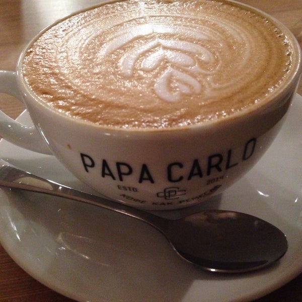 Снимок сделан в Papa Carlo Coffee пользователем Юлия П. 2/21/2015