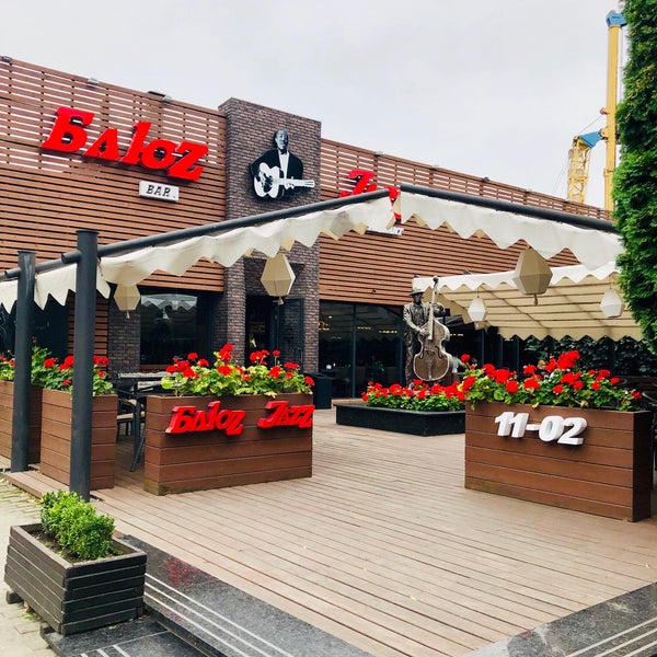 Foto scattata a Blues &amp; Jazz Bar Restaurant da Duru K. il 9/3/2019