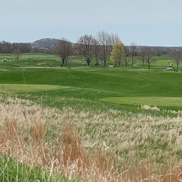Снимок сделан в Washington County Golf Course пользователем Carl W. 5/11/2019
