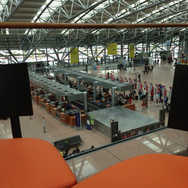 Das Foto wurde bei Hamburg Airport Helmut Schmidt (HAM) von Yalcin Ö. am 5/12/2013 aufgenommen