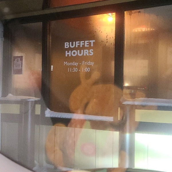 Pizza Hut 3 tips from 131 visitors