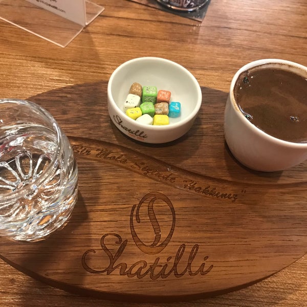 รูปภาพถ่ายที่ Shatilli Cafe Xtra โดย Eagle เมื่อ 1/18/2020