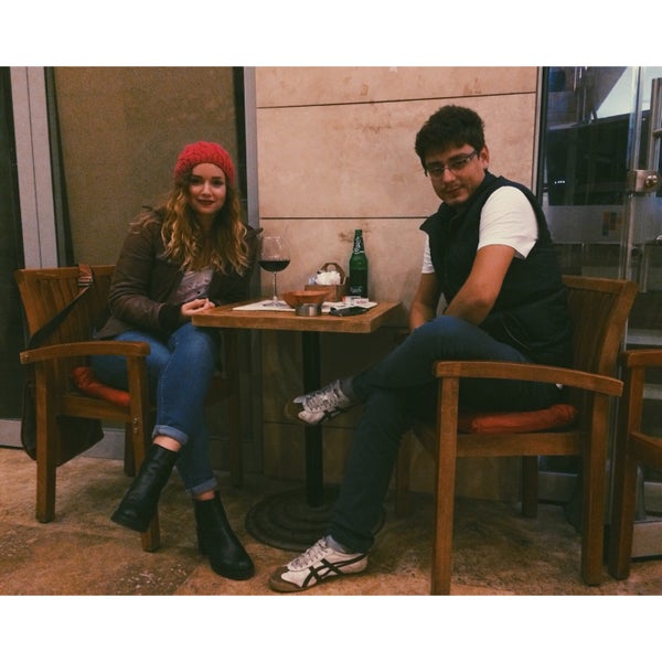 Foto scattata a Cafe Cream da Renç K. il 10/22/2015