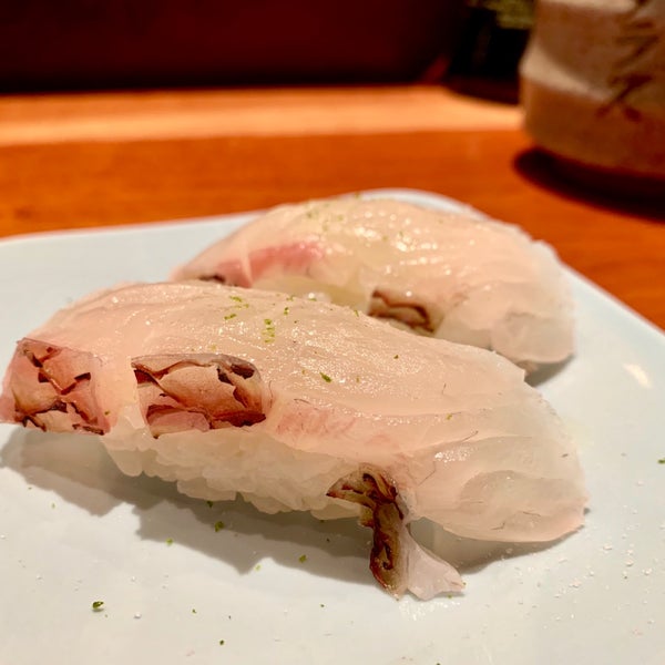 12/13/2018 tarihinde Kai C.ziyaretçi tarafından Sushi Sake'de çekilen fotoğraf