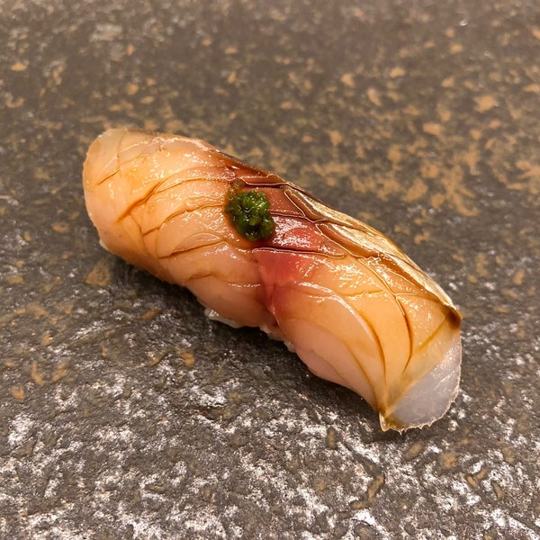 รูปภาพถ่ายที่ Ijji sushi โดย Kai C. เมื่อ 4/15/2018