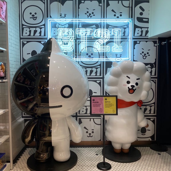 Photo taken at LINE Friends Store by Rita W. on 4/24/2021