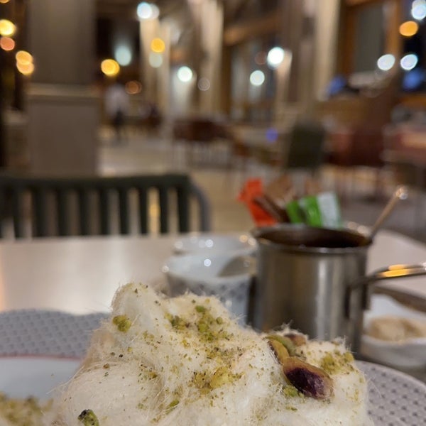 Foto tirada no(a) Leila Restaurant por Mohamed D. em 1/5/2024