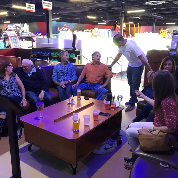 Round 1 Bowling & Amusement 172 Exton Square Mall