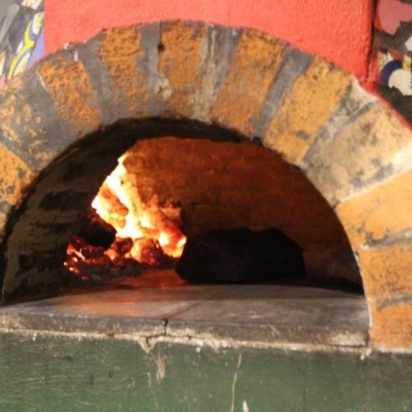 Photo prise au Buonissimo Trattoria-Pizzeria Italiana par Buonissimo Trattoria-Pizzeria Italiana le6/9/2015