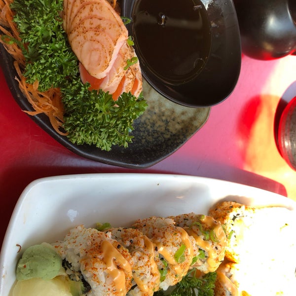 Foto tirada no(a) Banyi Japanese Dining por Carol S. em 5/12/2019