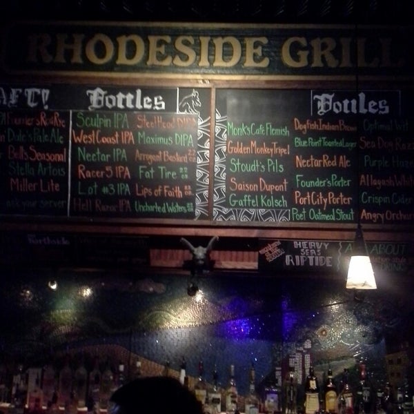 Foto diambil di Rhodeside Grill oleh Mike H. pada 5/18/2013