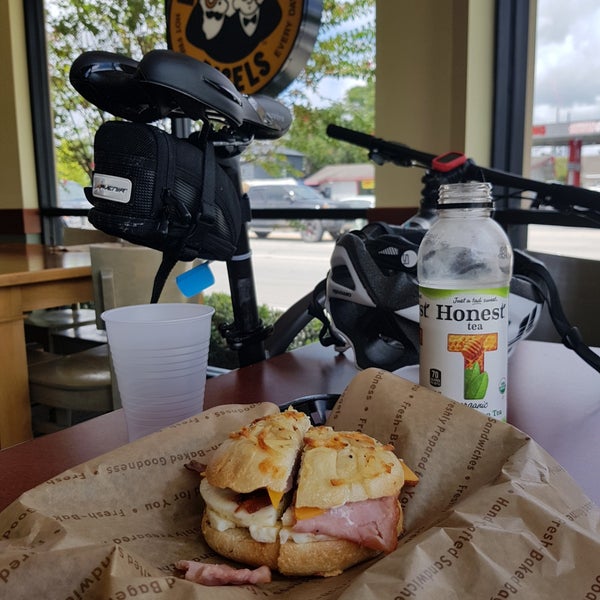 Einstein Bros. Bagels Bagel Shop in Orlando