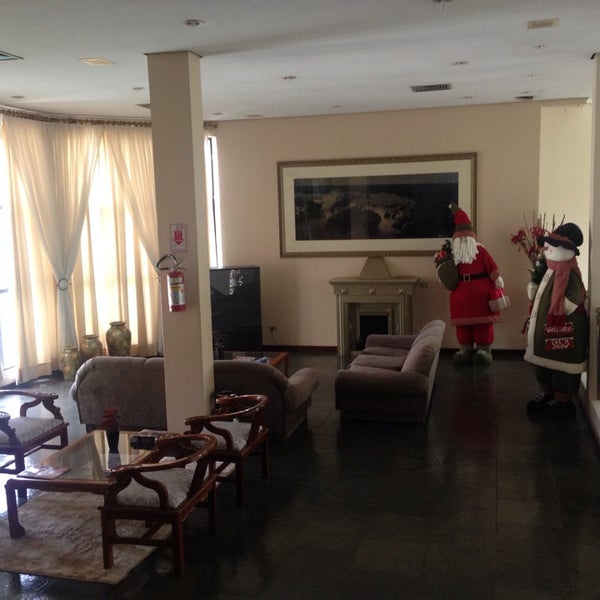 Foto tomada en Turrance Green Hotel  por Isabela S. el 11/14/2014