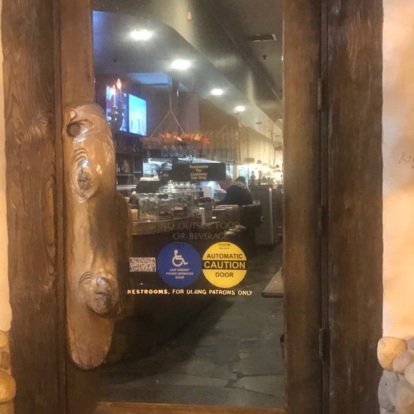 10/6/2018 tarihinde Nicole 🏄🏽‍♀️ ☀.ziyaretçi tarafından Marmalade Cafe Malibu'de çekilen fotoğraf