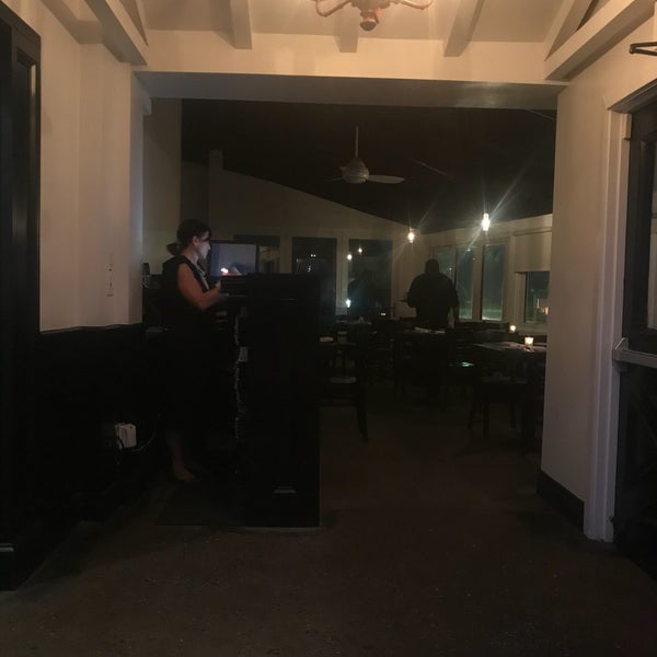 Foto tomada en The Sunset Restaurant  por Nicole 🏄🏽‍♀️ ☀. el 6/28/2018