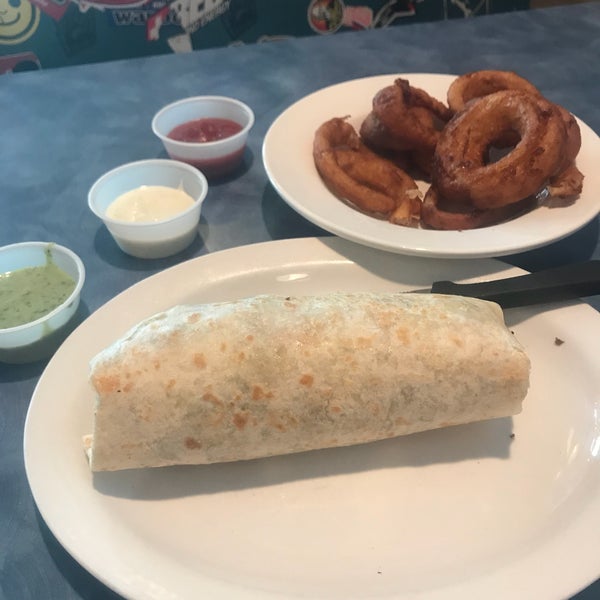 7/30/2018 tarihinde Nicole 🏄🏽‍♀️ ☀.ziyaretçi tarafından Wahoo&#39;s Fish Taco'de çekilen fotoğraf