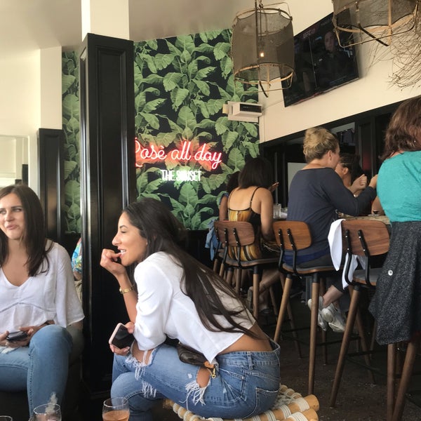 Foto diambil di The Sunset Restaurant oleh Nicole 🏄🏽‍♀️ ☀. pada 7/6/2019