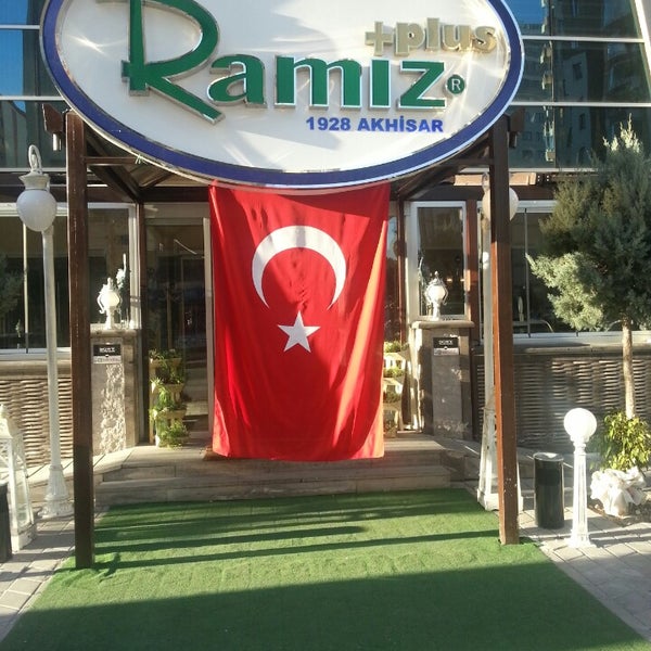 Photo taken at Köfteci Ramiz Plus by Oğuz G. on 10/29/2013