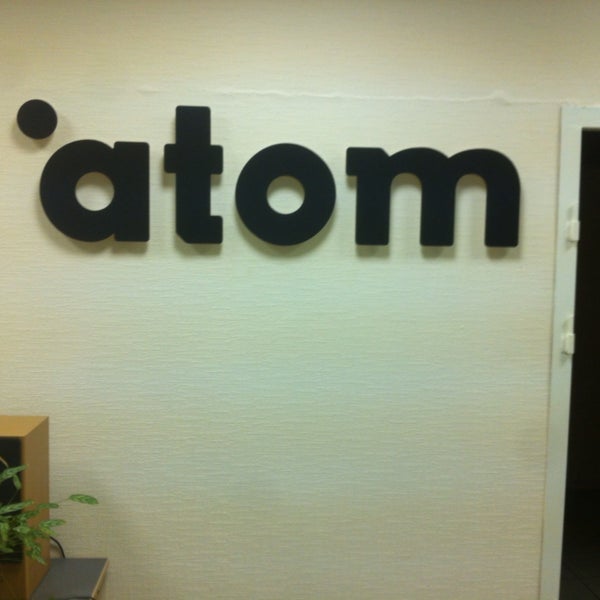 Office atomic. Интерьер офисного помещения. Планировка офисных помещений опен спейс. Office atomic. Нлмк офис большая ордынка.