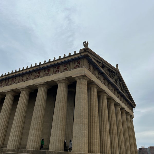 Foto tirada no(a) The Parthenon por Haley L. em 3/11/2023