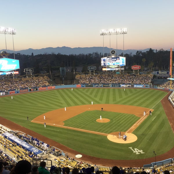 Can I bring these type of bags to dodger stadium ? : r/Dodgers