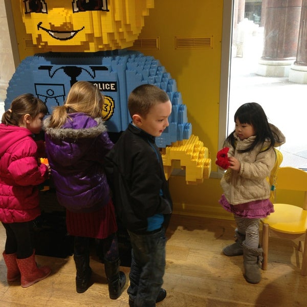 3/24/2013 tarihinde Kenneth L.ziyaretçi tarafından Legoland Discovery Centre'de çekilen fotoğraf