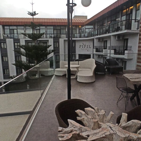 รูปภาพถ่ายที่ Pırıl Hotel Thermal&amp;Beauty Spa โดย Engin T. เมื่อ 2/7/2020
