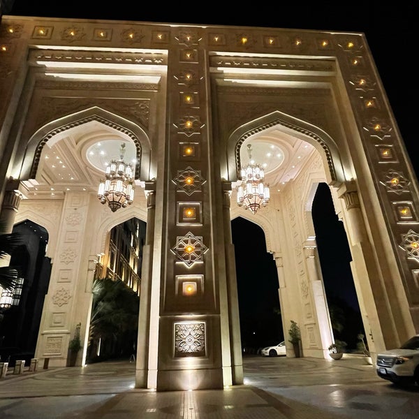 Foto scattata a Waldorf Astoria Ras Al Khaimah da A G. il 1/2/2022