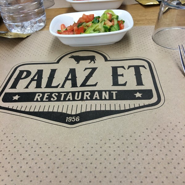 Foto tirada no(a) Palaz Et Restaurant por Fahrettin Y. em 6/21/2016