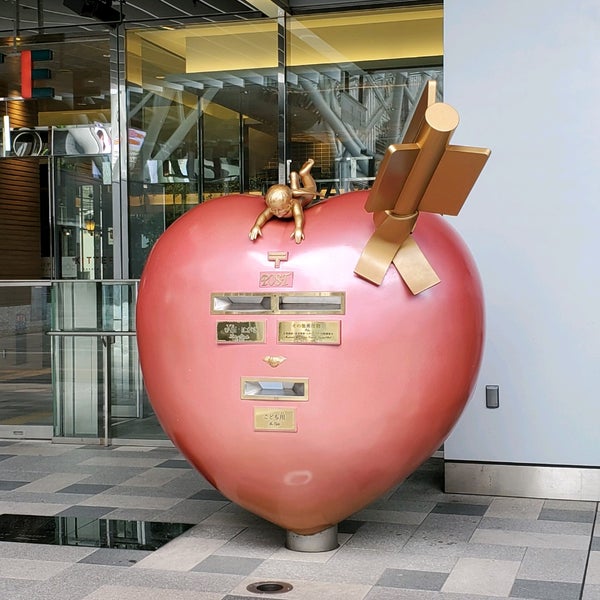 エンジェルポスト Public Art In 福岡市 エンジェルポスト Public Art In 福岡市
