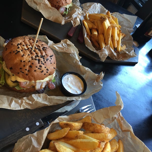 Just delicious ! Their burgers and especially potatoes are definitely worth to try  :)