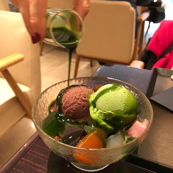 Refined and cosy venue. Delicious teas and great selection of Japanese pastries. Matcha ice cream is amazing. Red bean mochi is great. Pastries are overall very sweet. Booking is mandatory.