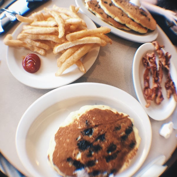 Michael's Family Restaurant V American Restaurant